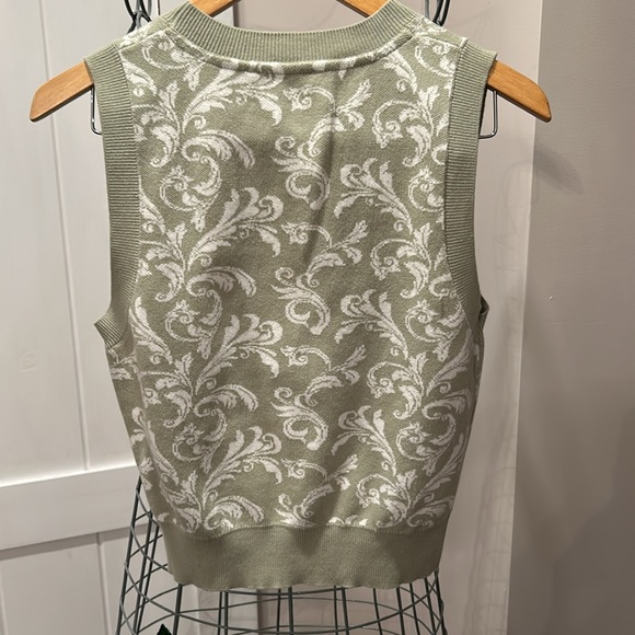 NWOT light green classic vest - Picture 4 of 4